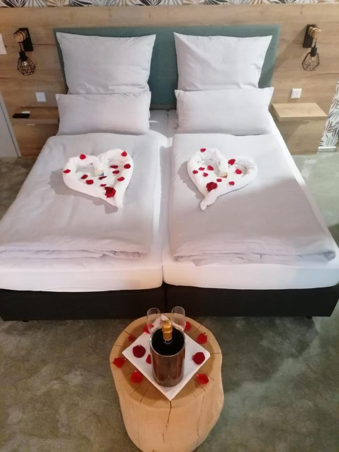 Hotel Le Filou Hille Luaran gambar